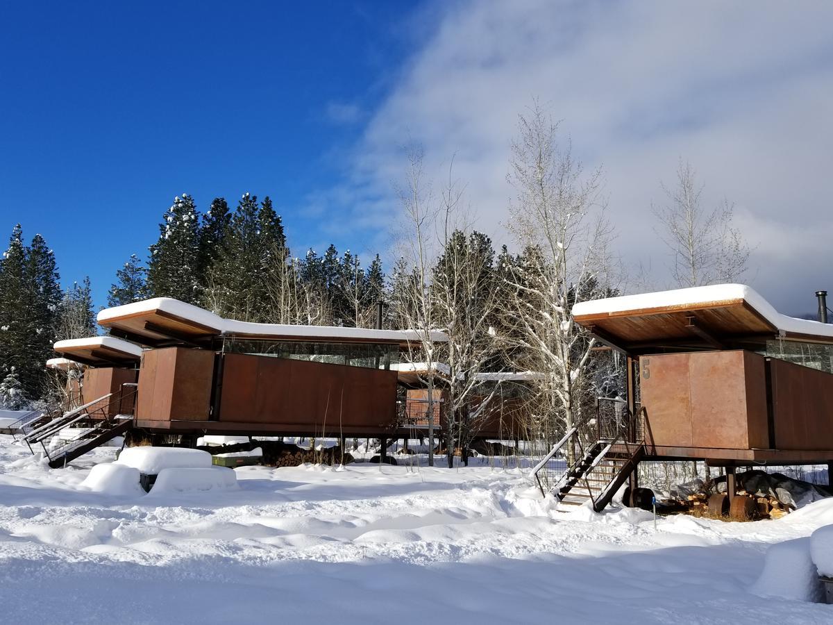 Rolling Huts Villa Mazama Exterior photo