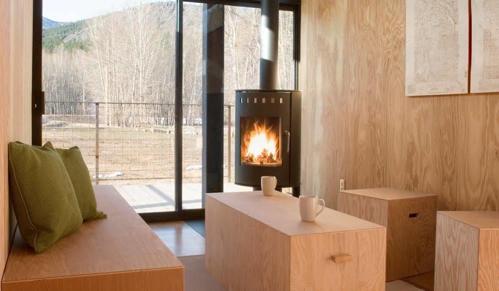 Rolling Huts Villa Mazama Exterior photo