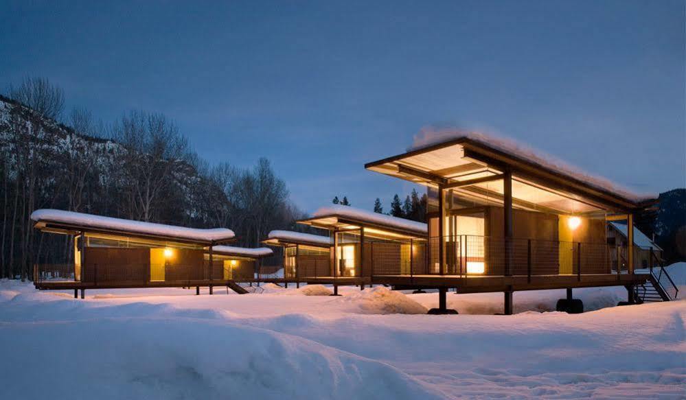 Rolling Huts Villa Mazama Exterior photo